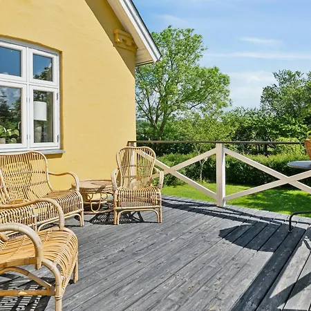 The Yellow Where Sea And Wild Fields Meet Holiday home *